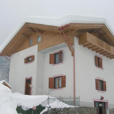Ferienwohnung Monolocale Per Due Persone Commezzadura Exterior foto