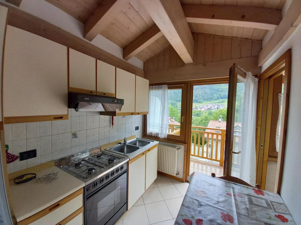 Ferienwohnung Monolocale Per Due Persone Commezzadura Exterior foto