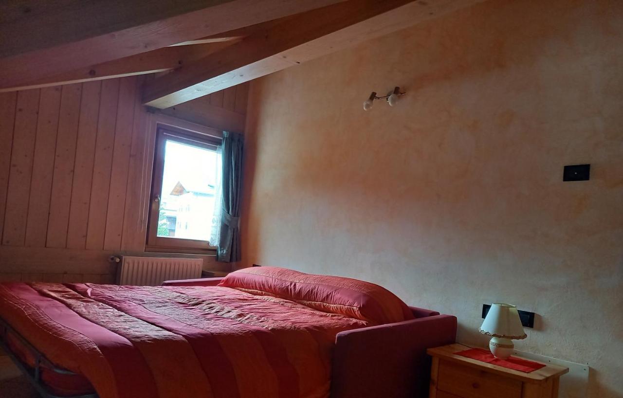 Ferienwohnung Monolocale Per Due Persone Commezzadura Exterior foto